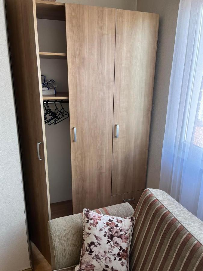 Centrum Apartments Приштина Экстерьер фото