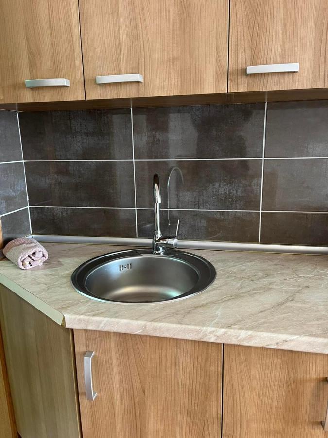 Centrum Apartments Приштина Экстерьер фото